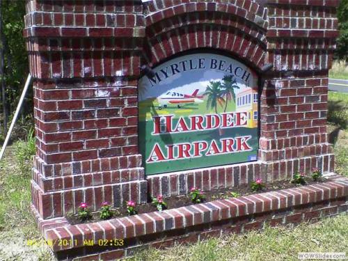 Hardee Airpark Entrance Sign